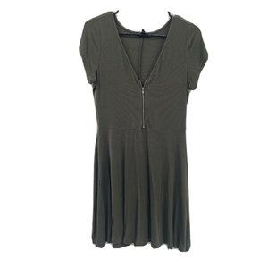 Express Dress Olive Green Sheath Dress Front Zipper Vneck Short Sleeve Dress Med
